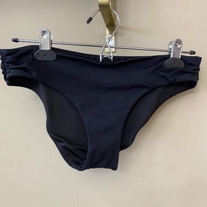 Victoria’s Secret bikini bottoms size small